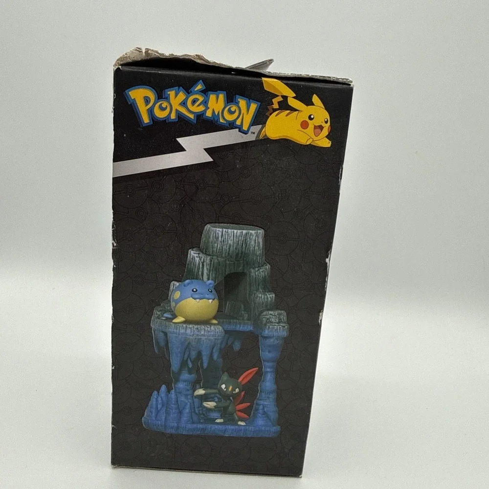 Pokemon Select Ice Cave Environment Pack Spheal Sneasel Figure Series 7 In‎ Hand